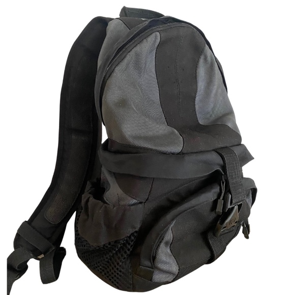 TAMRAC SAS Professional Padded Camera Backpack BLACK/GREY 15” - Picture 2 of 13